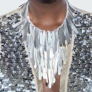 ZARA NECKLACE WITH METAL DETAILS NWT